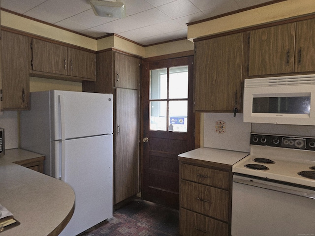 16 Farrell Rd, Newtown, CT 06470