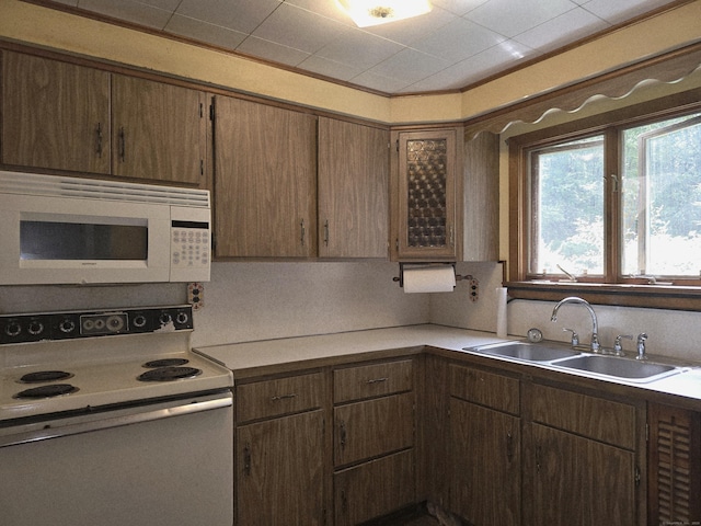 16 Farrell Rd, Newtown, CT 06470