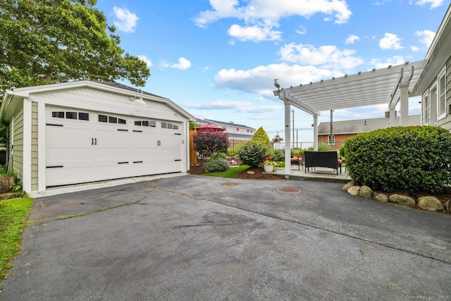 8 Fenbrook Rd, Old Saybrook, CT 06475 - view of detached garage