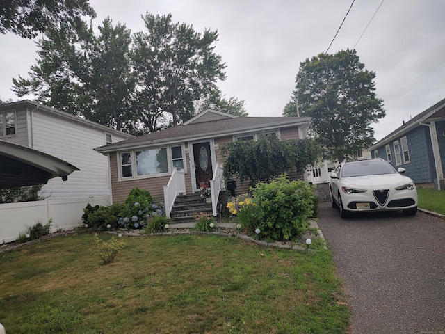 191 Dawson Ave, West Haven, CT 06516 - bungalow-style home with driveway