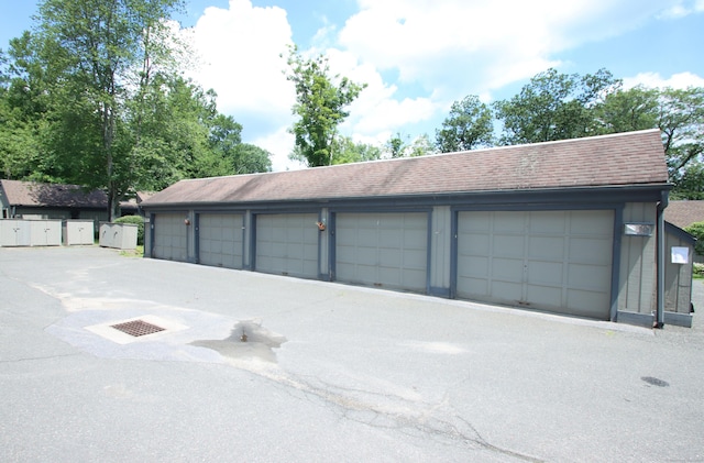 242 Heritage Vlg Unit B, Southbury, CT 06488 - photo 33