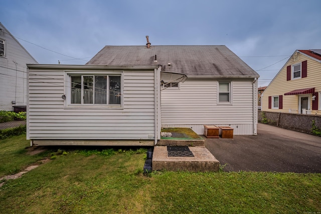 58 Elam St, New Britain, CT 06053 - photo 4
