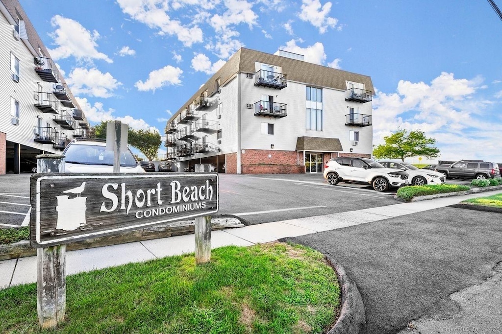 115 Short Beach Rd Unit 312, Stratford, CT 06615 - photo 1