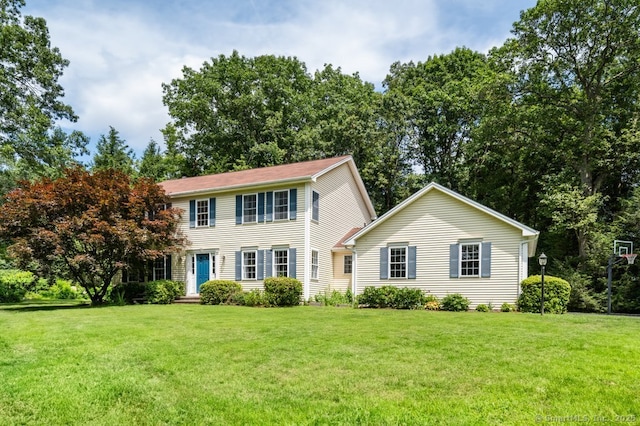 26 Philo Curtis Rd, Newtown, CT 06482 - colonial-style house featuring a front yard