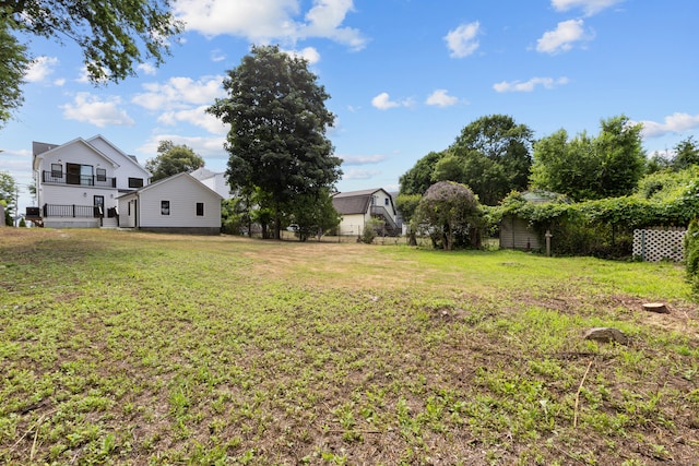 226 Ruane St, Fairfield, CT 06824 - view of yard