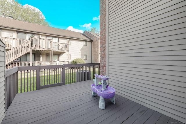 2289 Bedford St Unit F2, Stamford, CT 06905 - view of wooden deck