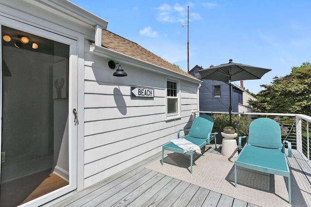 521 Lake Ave, Bridgeport, CT 06605 - view of deck