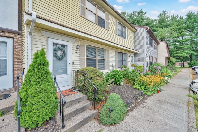 996 Meriden Waterbury Tpke Apt 3E, Southington, CT 06479 - photo 2