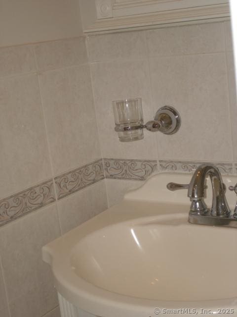 55 Mill Plain Rd Unit 17-6, Danbury, CT 06811 - bathroom view of tile walls