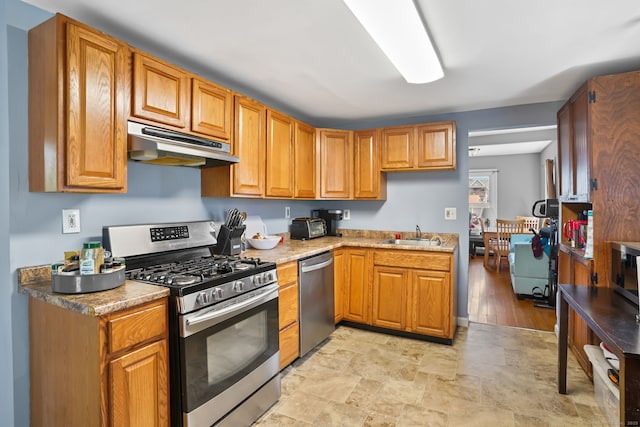 405 Carroll Ave, Bridgeport, CT 06607 - photo 6