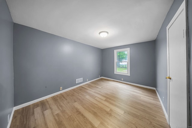 33 Granfield Ave, Bridgeport, CT 06610 - photo 7