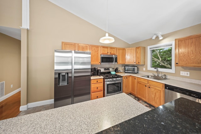 60 Phoenix Ave, Naugatuck, CT 06770 - photo 13