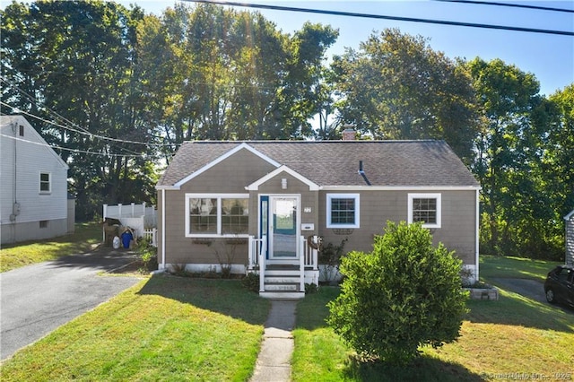 77 Bayshore Dr, New London, CT 06320 - photo 1