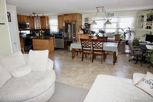 33 Colt St, New Britain, CT 06052 - photo 23