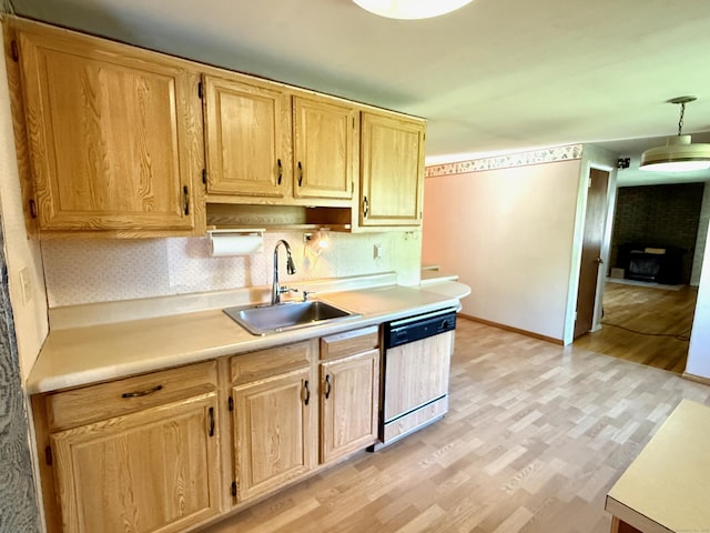 21 Rondy Ln, East Hartford, CT 06108 - photo 3