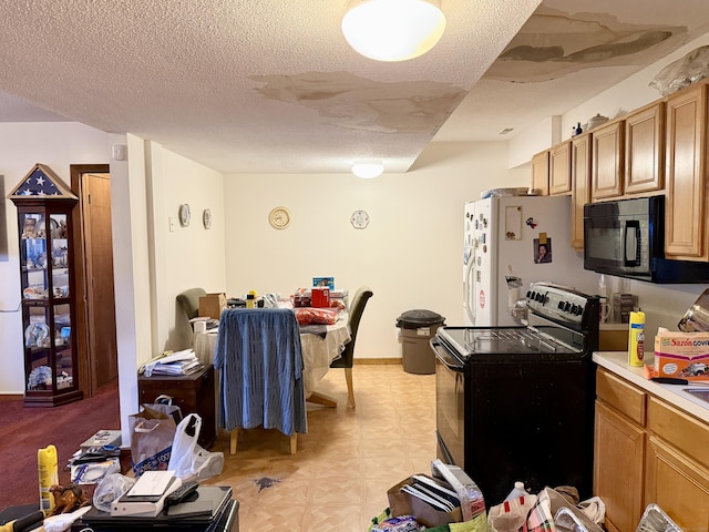 24 Eric Ln, Waterbury, CT 06704 - photo 10