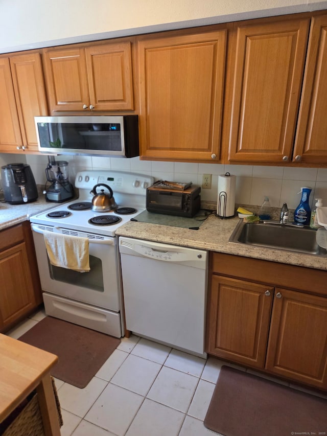 40 Courtland Dr Unit 40, Groton, CT 06340 - photo 3