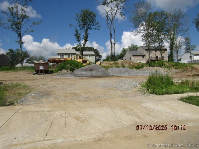54 Warm Earth Rd, Naugatuck, CT 06770 - photo 1