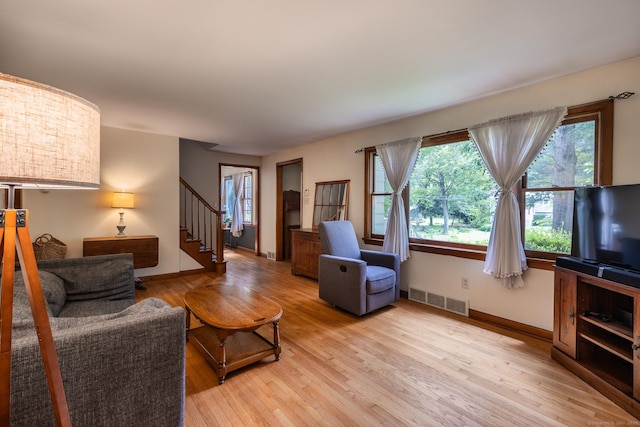 242 Pinewood Trl, Trumbull, CT 06611 - photo 5