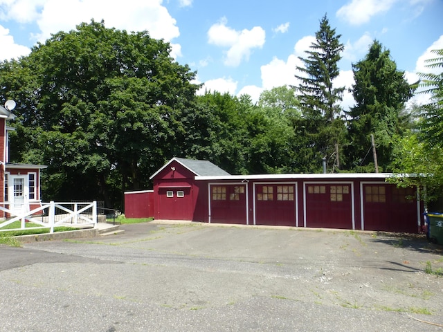 1048 W Main St, Waterbury, CT 06708 - photo 27