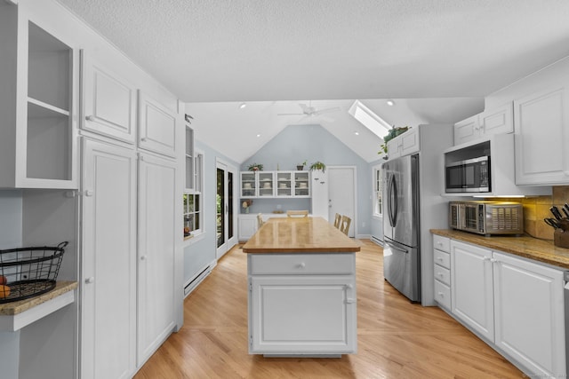 241 Avon Mountain Rd, Avon, CT 06001 - photo 4
