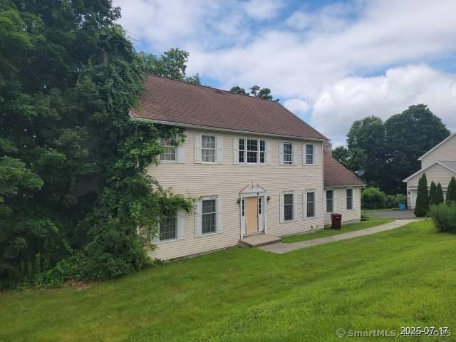 7 Fawn Meadow Dr, Naugatuck, CT 06770 - photo 2