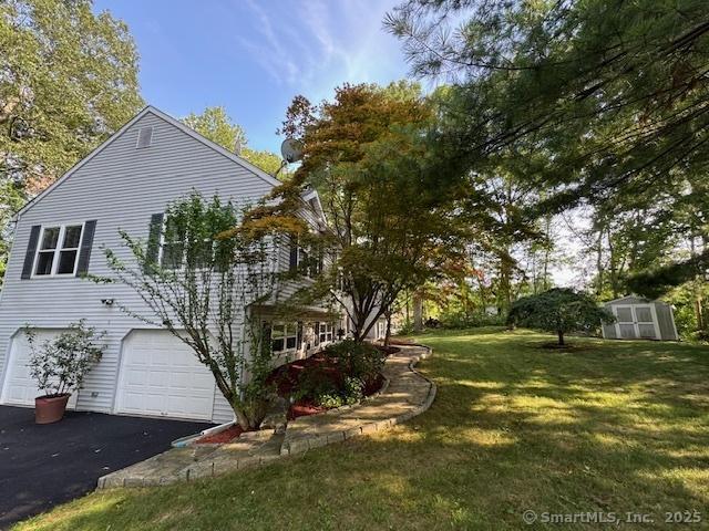 6 Stonegate Ln, Shelton, CT 06484 - photo 3