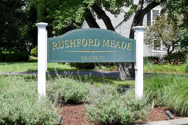 38 Rushford Meade, Granby, CT 06035 - photo 2