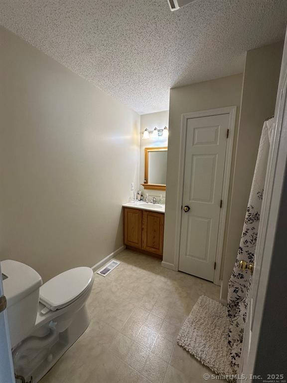 324 Capitol Ave, Waterbury, CT 06705 - photo 16