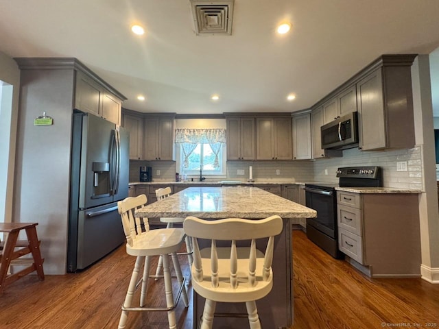 34 Roberts St, Windsor Locks, CT 06096 - photo 15