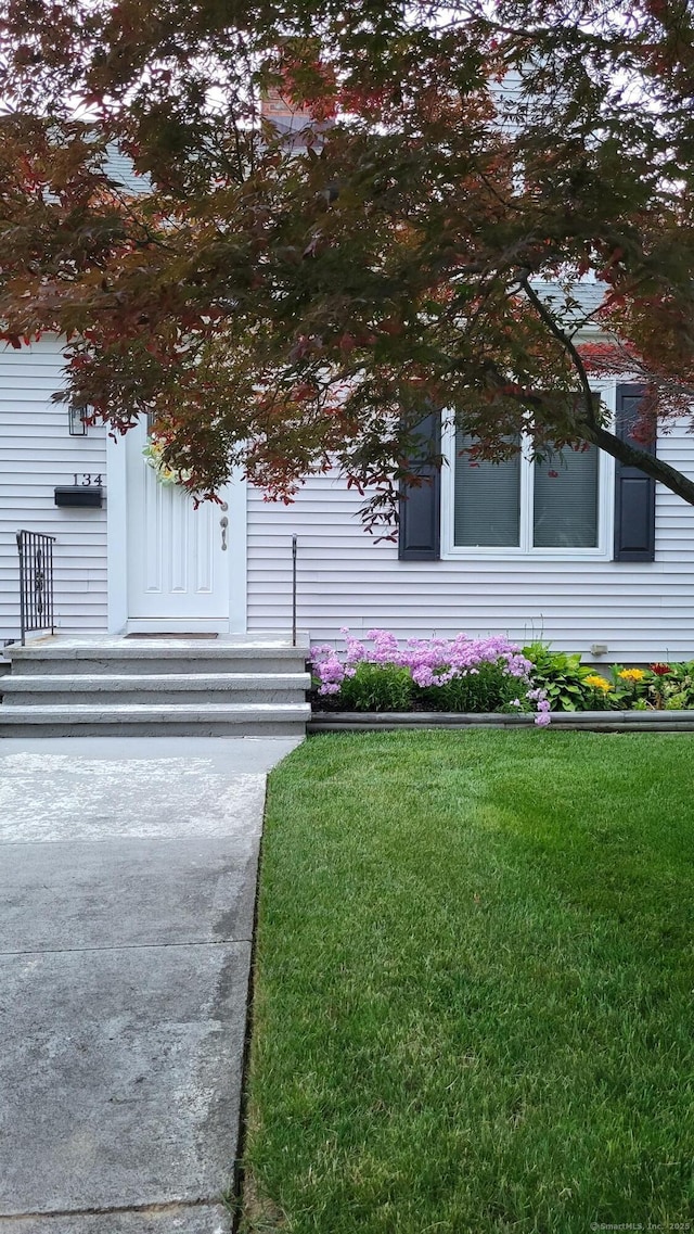 134 Euerle St, Stratford, CT 06614 - photo 1