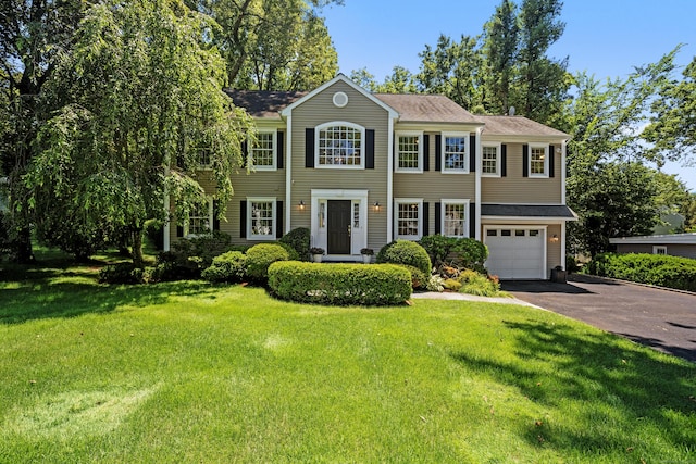 347 W Ave, Darien, CT 06820 - photo 1