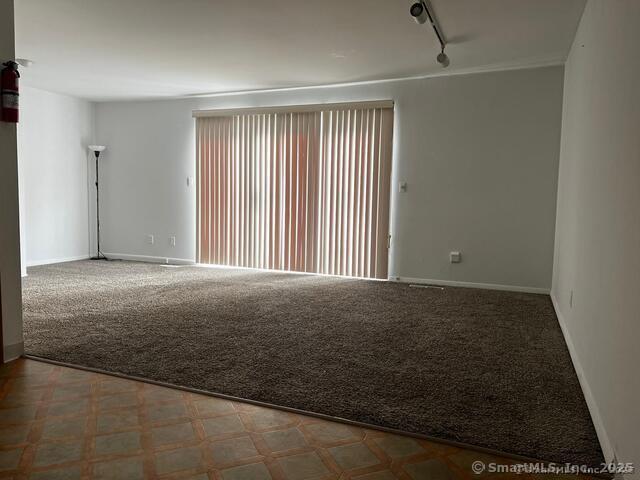 30 Glenview Dr Unit 30, Cromwell, CT 06416 - photo 4