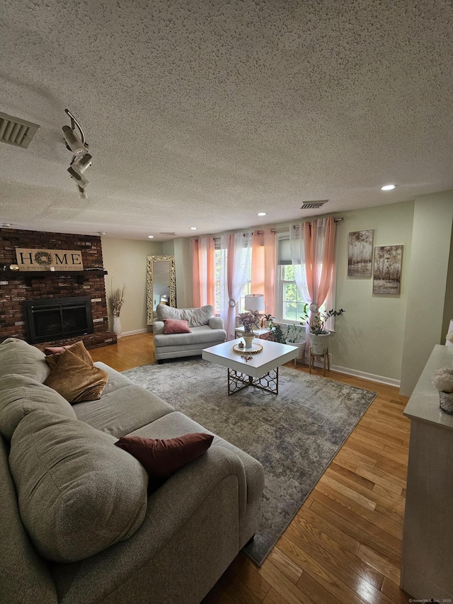 343 Gaylord Dr, Waterbury, CT 06708 - photo 4