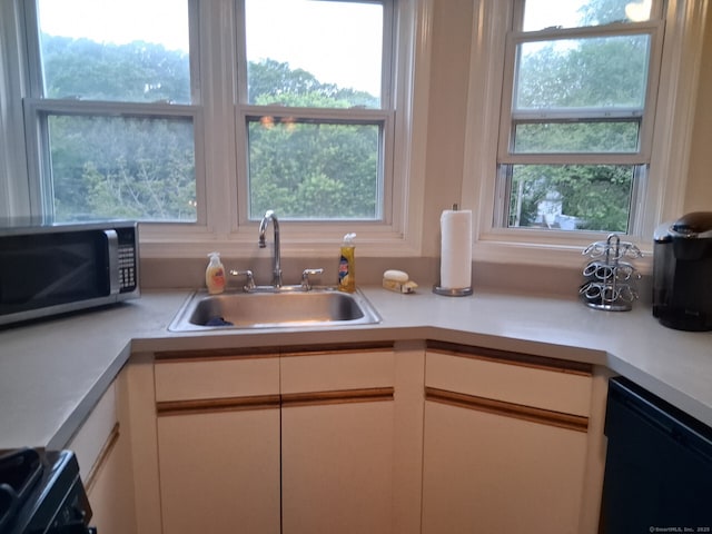 51 Quinnipiac Ave Unit 51, New Haven, CT 06513 - photo 2