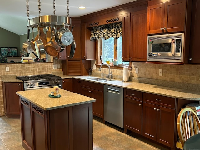 517 W Avon Rd, Avon, CT 06001 - photo 15