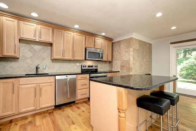 185 Eramo Ter, Hamden, CT 06518 - photo 4