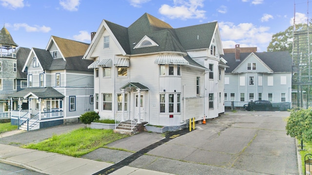 61 Holmes Ave, Waterbury, CT 06710 - photo 2