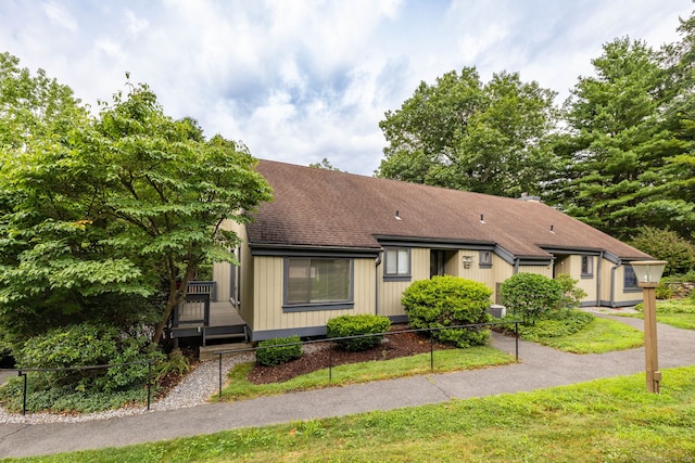 843 Heritage Vlg Unit A, Southbury, CT 06488 - photo 2