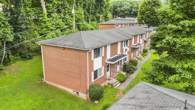 273 Queen St Apt 13F, Southington, CT 06489 - photo 3