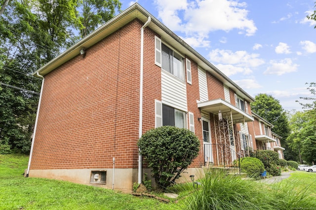 273 Queen St Apt 13F, Southington, CT 06489 - photo 4