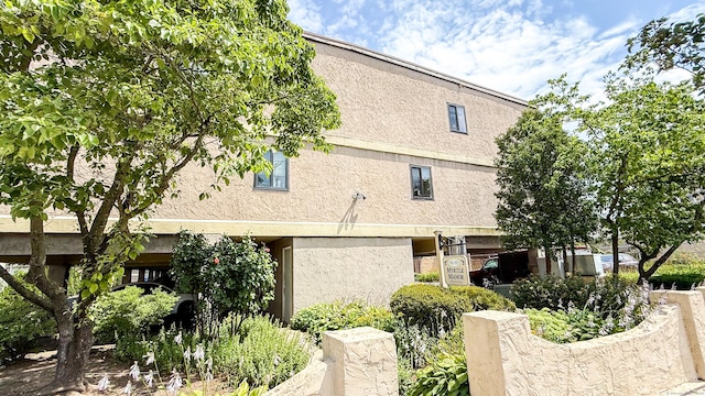 86 Myrtle Ave Apt 9, Stamford, CT 06902 - photo 1
