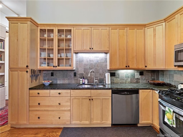 42 Academy St Unit 3, New Haven, CT 06511 - photo 2