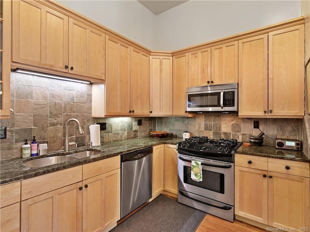 42 Academy St Unit 3, New Haven, CT 06511 - photo 3