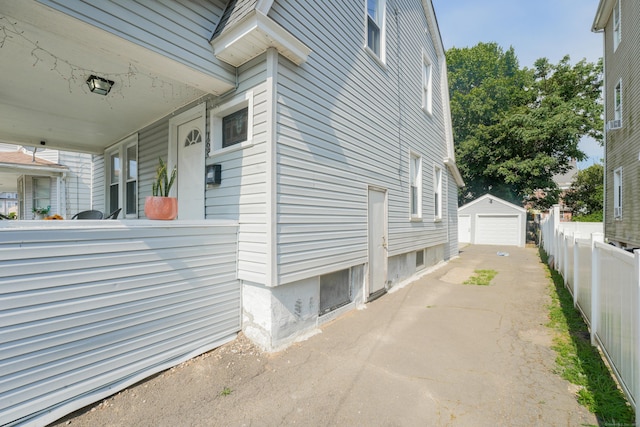 168 Pixlee Pl, Bridgeport, CT 06610 - photo 40