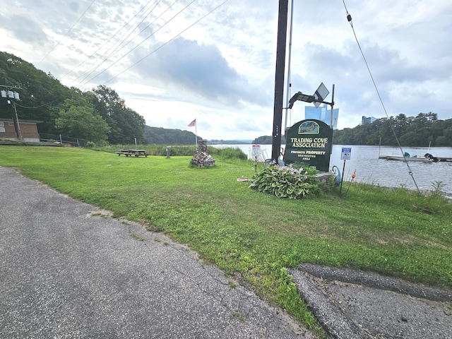 12 Trading Cove Dr, Norwich, CT 06360 - photo 5