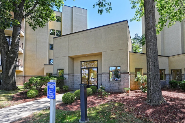 1204 Whitney Ave Apt 416, Hamden, CT 06517 - photo 2