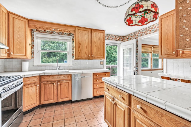 10 Magnolia Rd, Trumbull, CT 06611 - photo 9
