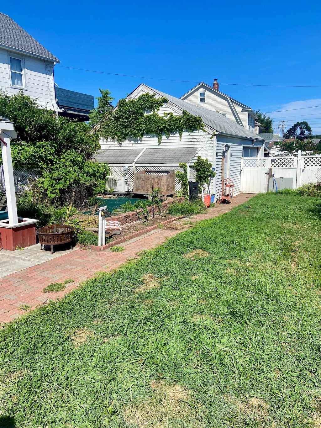 2080 Noble Ave, Bridgeport, CT 06610 - photo 4