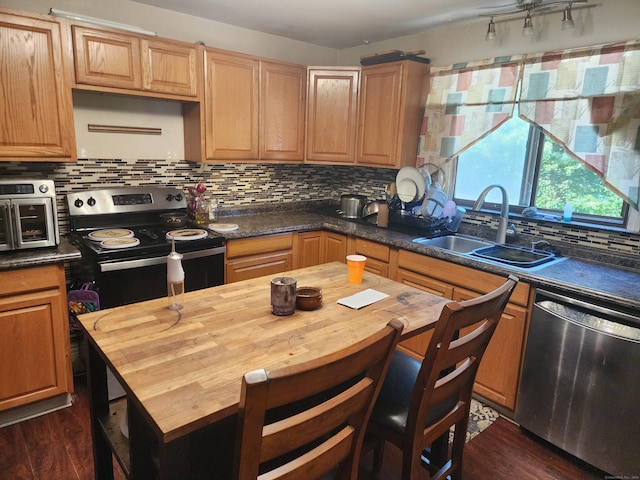 241 Highland St, West Haven, CT 06516 - photo 3
